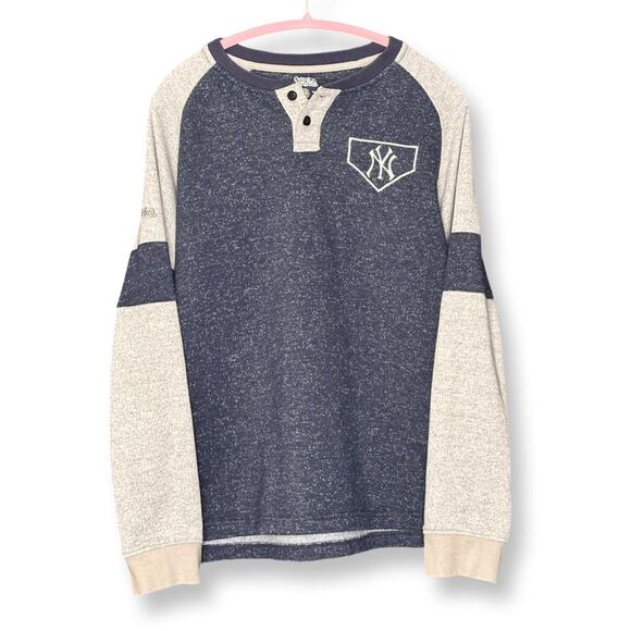 Stitches New York Yankees Henley Sweatshirt - Picture 1 of 5